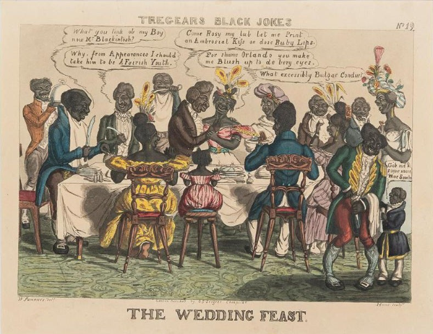 Gruppe von Menschen in traditioneller afrikanischer Kleidung sitzt an einem Tisch bei einem Hochzeitsfest, mit Tellern, Gläsern und Papierartikeln, die eine fröhliche Stimmung genießen.