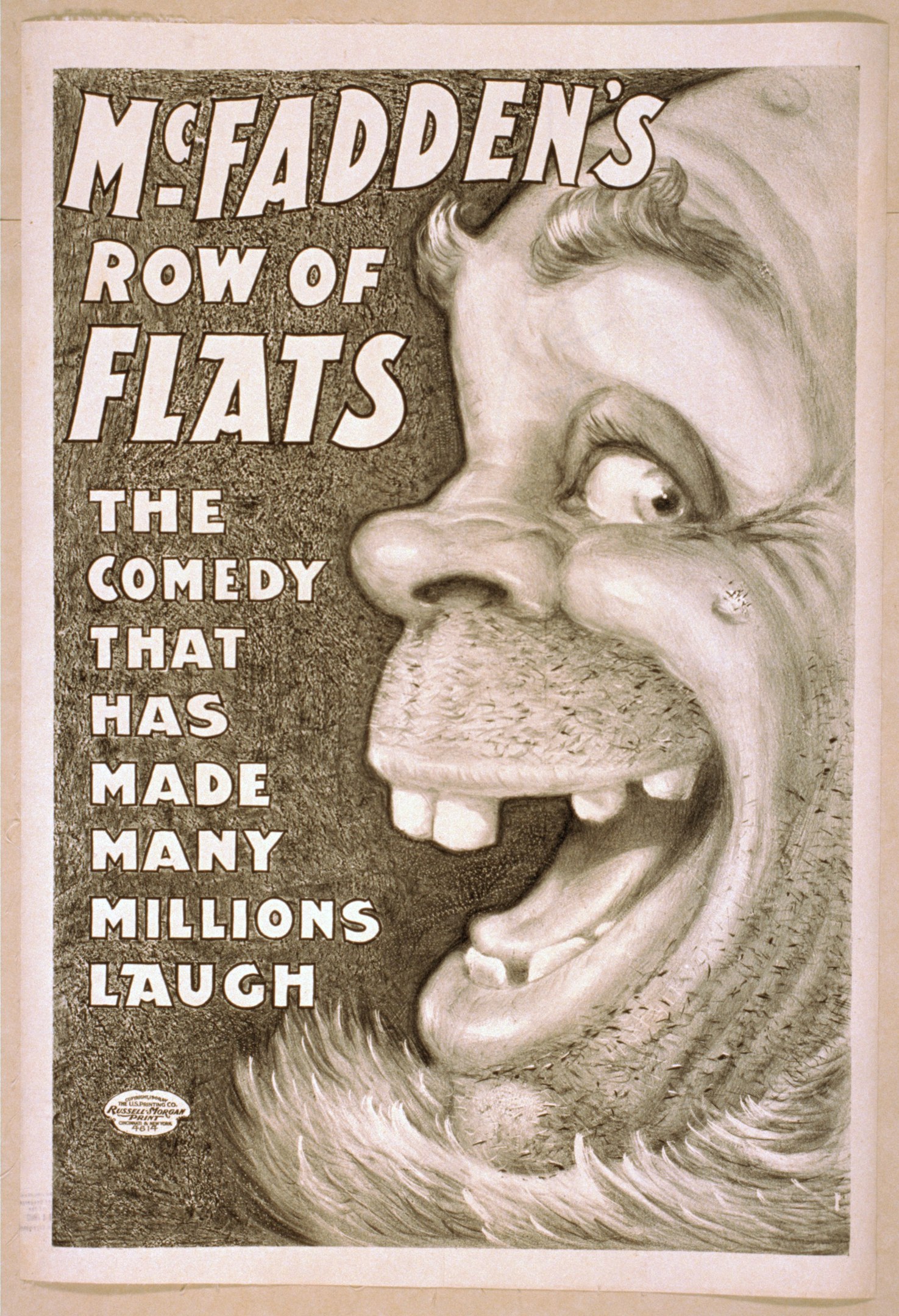 Plakat einer Person mit wilden Haaren und einem breiten, zahnreichen Grinsen vor einem hellgelben Hintergrund, das den Text 'McFadden's Row of Flats: The Comedy That Has Made Many Millions Laugh' zeigt.