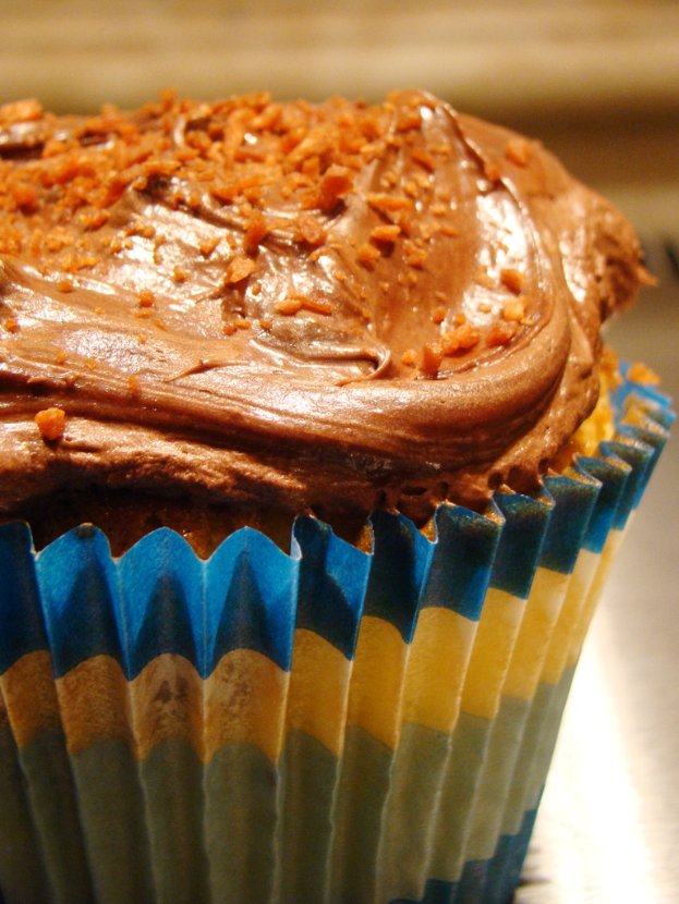 Eine Vielfalt an Lebensmitteln, die gemeinsam dargestellt sind.