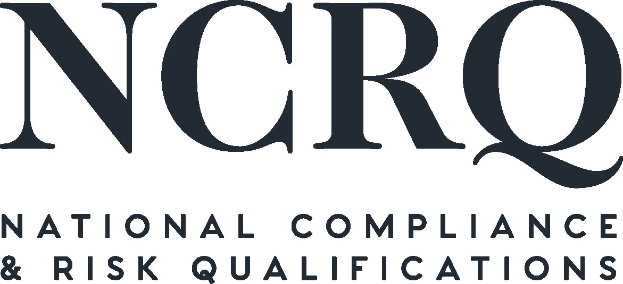 Weißer Hintergrund mit zentrierter fetter schwarzer Schrift "National Compliance & Risk Qualifications" umgeben von einem dünnen schwarzen Rand, in einer modernen professionellen Schriftart.