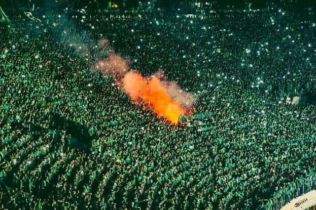 POL-DN: Brandschaden auf Fußballplatz - Polizei sucht Unterstützung