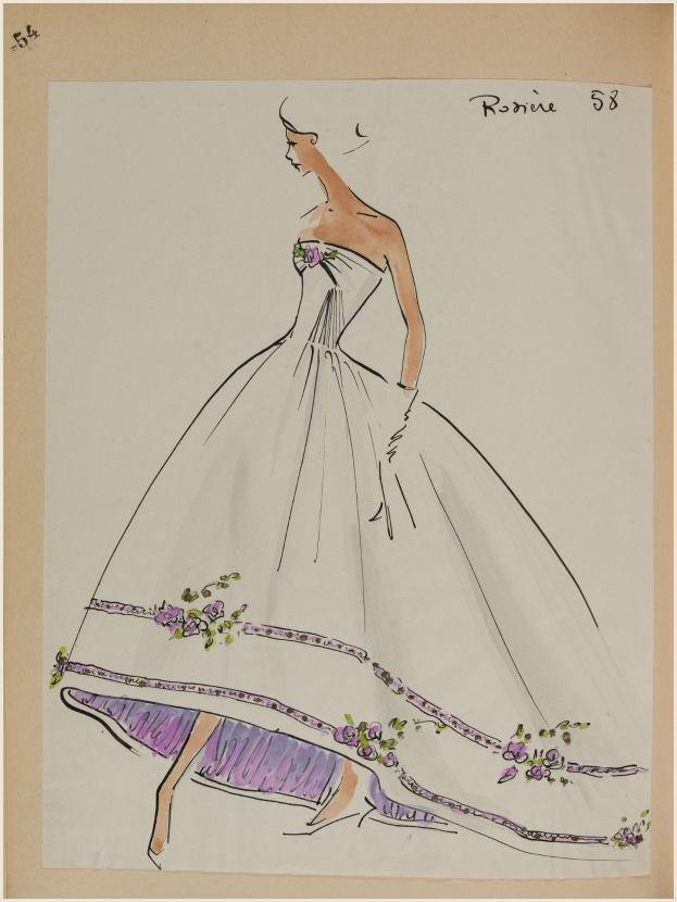 Eine Skizze einer Frau in einem weißen Hochzeitskleid mit lila Blütenakzenten, kunstvoller Spitze und Perlenstickerei, einem ausladenden Rock, einem eleganten Hairstyling und zarten Ohrringen.