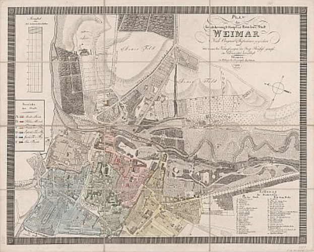 Detailierte alte Karte von Weimar, Deutschland, zeigt Straßen, Gebäude und Sehenswürdigkeiten mit begleitendem Text über die Bevölkerung und bemerkenswerte Merkmale.