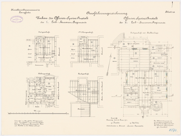 Schwarz-weißer Architekturentwurf des ehemaligen Bundeskanzleramts in der Bundesrepublik Deutschland, der detaillierte Layouts und TextAnnotation zeigt.