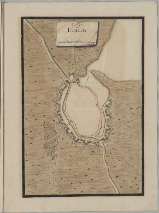 Ein abgenutztes Buch mit einer illustrierten Karte von Lübeck, Deutschland, das Straßen, Gebäude und Sehenswürdigkeiten zeigt, begleitet von Texten über die Geschichte, Bevölkerung und Kultur der Stadt.