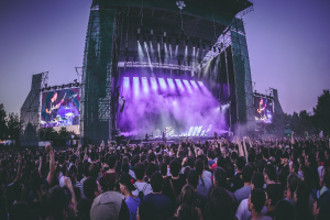 "Sommer auf der Fabrik" startet zwei Monate früher. Programm und Headliner