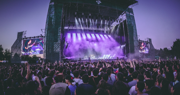 "Sommer auf der Fabrik" startet zwei Monate früher. Programm und Headliner